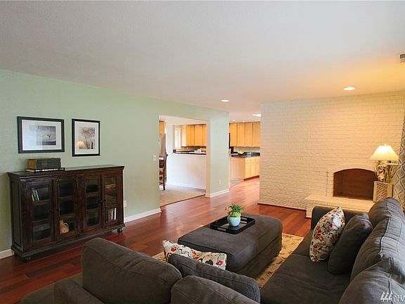2nd image of 6811 Goldcreek Dr SW