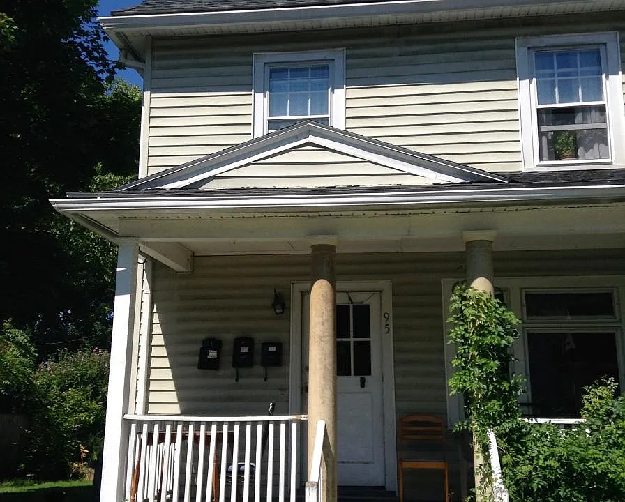 95 Oakland St