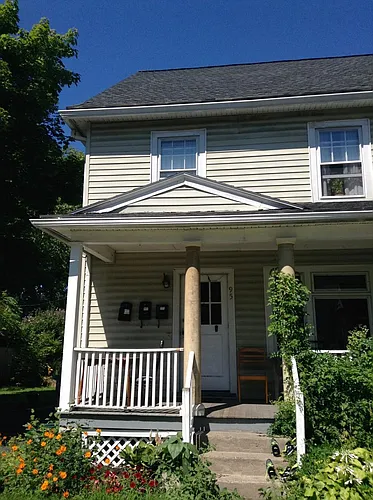 95 Oakland St Photo 1