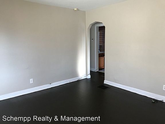 4th image of 1443 Lillian Ave