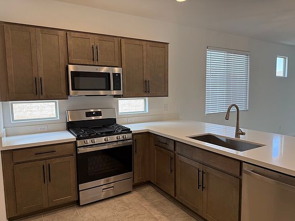 4th image of 4402 N 202nd Ave