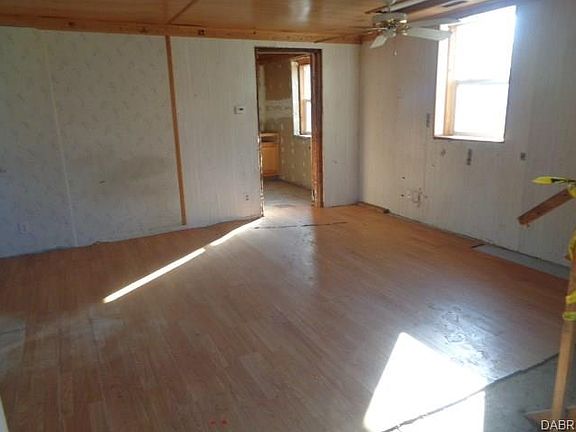 3rd image of 6832 Polk Blvd