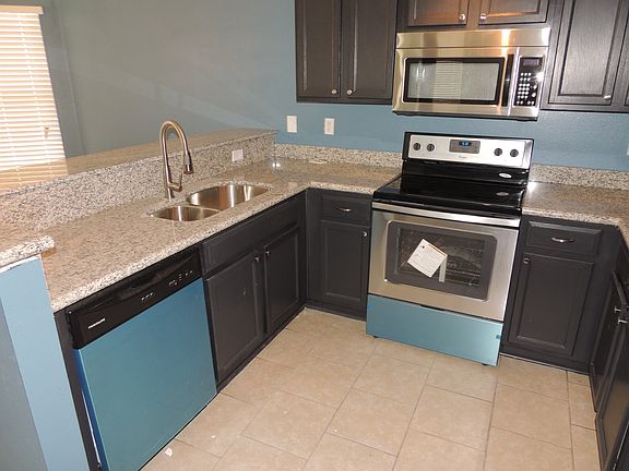 3rd image of 11099 Sonja Dr