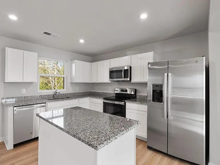 109 Brooklane Ct — Photo 3