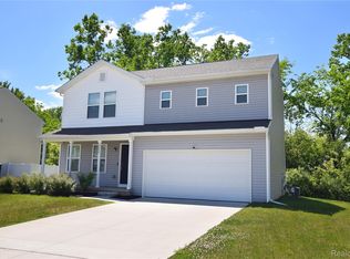 2288 Hunter Ln, Burton, MI 48519