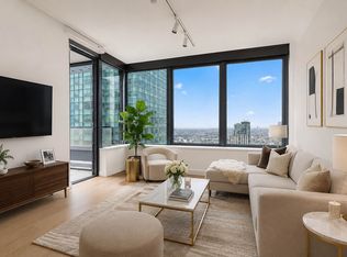 3 Court Sq APT 2608, Long Island City, NY 11101