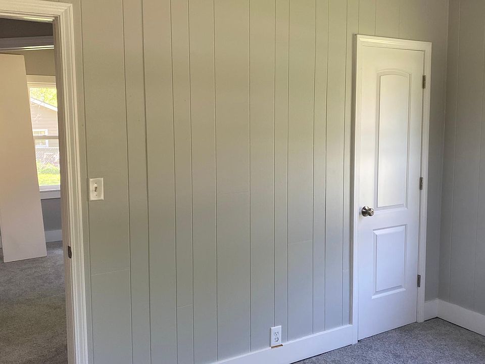 1st image of 303 N Mahaffie St