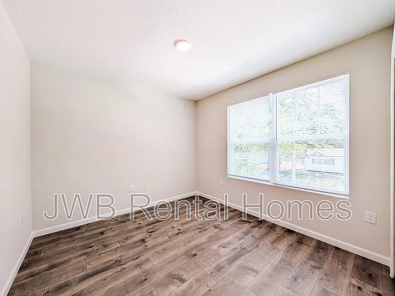 9097 India Ave — Photo 9