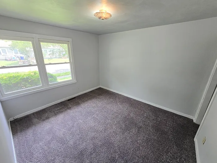 370 Carver Cir #370 — Photo 10