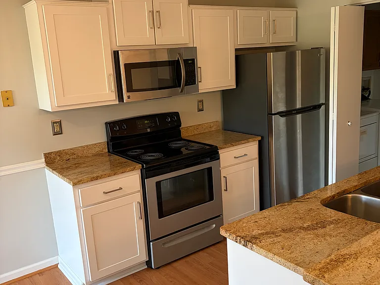 200 Fox Hollow Dr #201 — Photo 11