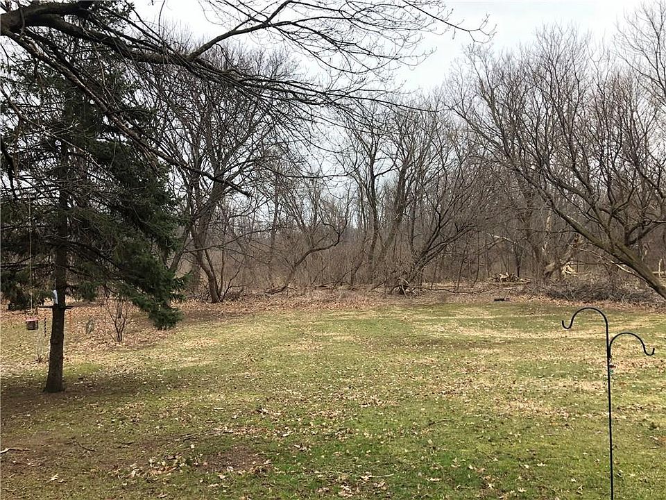 2nd image of 538 Ridge Rd