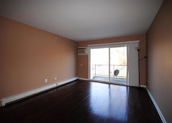2nd image of 10209 S 86th Ter