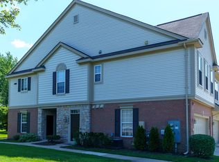 1803 Pinecroft Dr, Canton, MI 48188