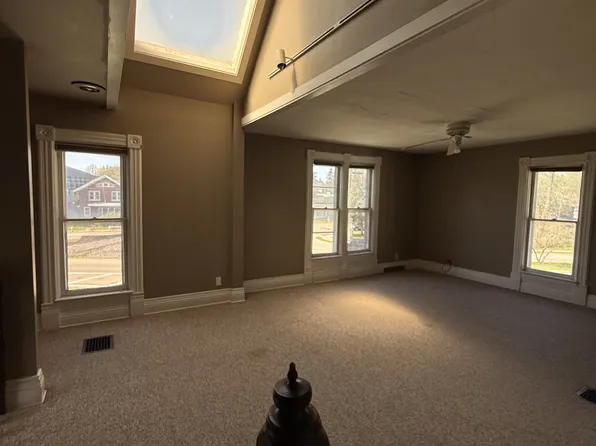 1021 Harlem Blvd #2, Rockford, IL 61103