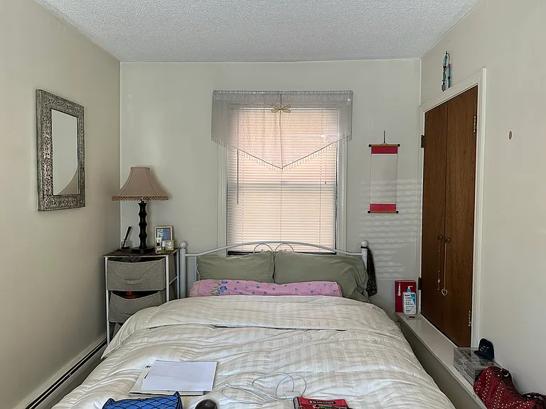 907 Beacon St #2 — Photo 11