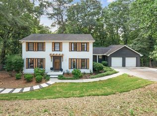 217 Skyland Dr, Roswell, GA 30075