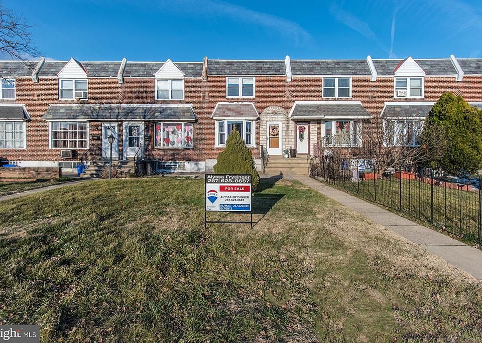 1st image of 2141 Devereaux Ave