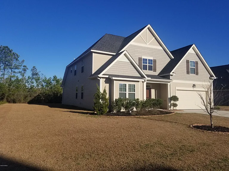 411 Cyrus Thompson Dr — Photo 2