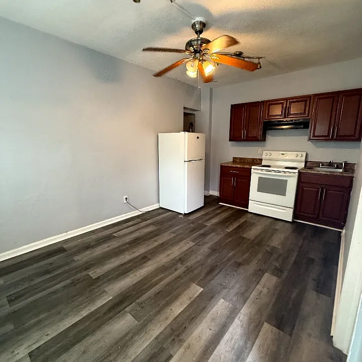 168 Elmwood Ave #1LL