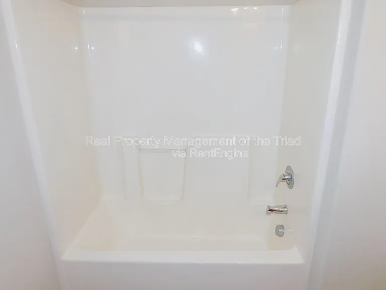 1475 Worchester St — Photo 16