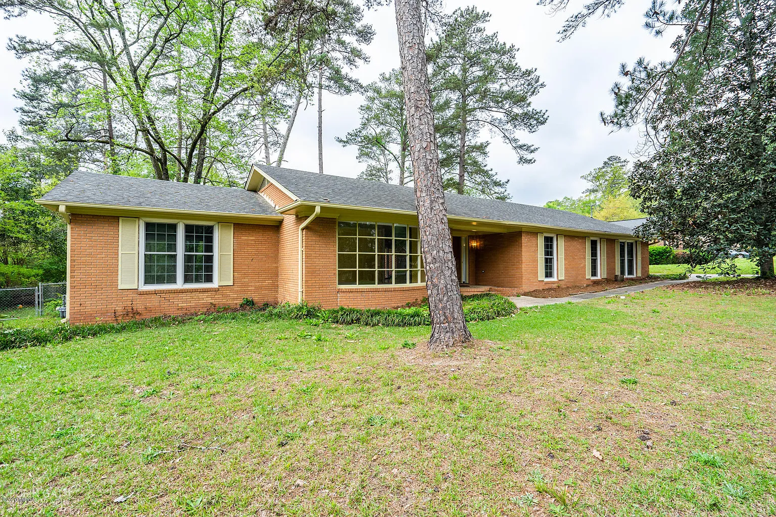 2908 King Alfred Dr photo 1