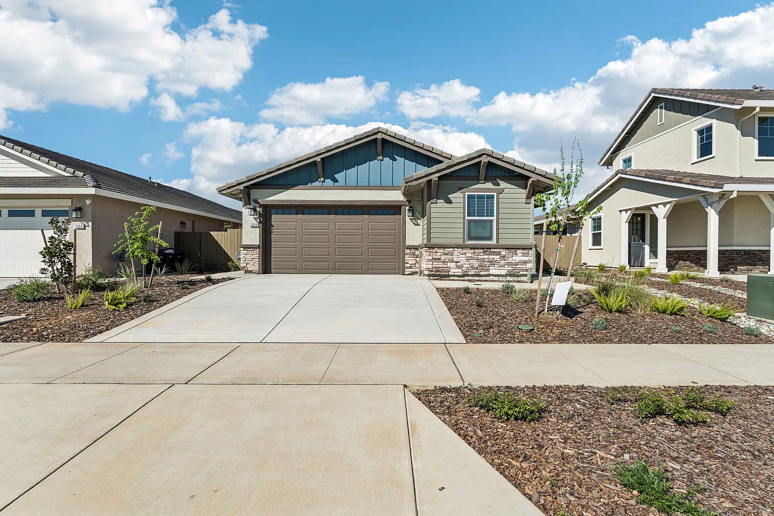 3064 Irazu Way photo 1