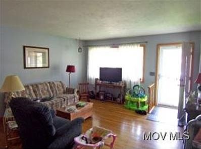 4th image of 4803 Crestview Cir