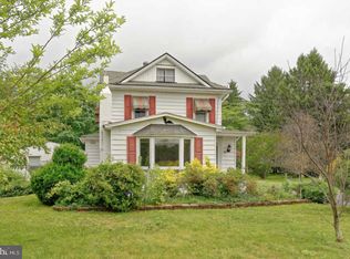 245 W 15th St, Hammonton, NJ 08037