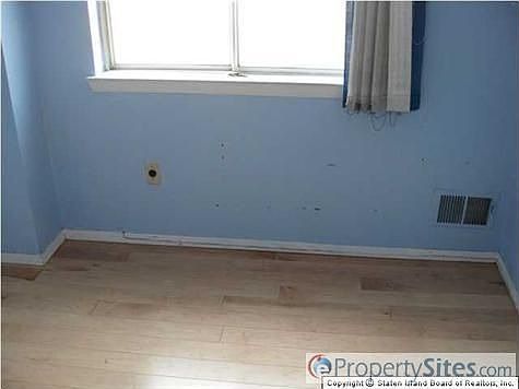 2nd image of 471 Clifton Ave