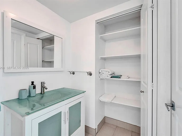 690 SW 1st Ct #Penthouse I12 — Photo 23