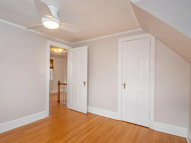 135 Brunswick Ave — Photo 20