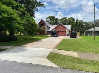 5166 Canal Dr, Lake Worth, FL 33463