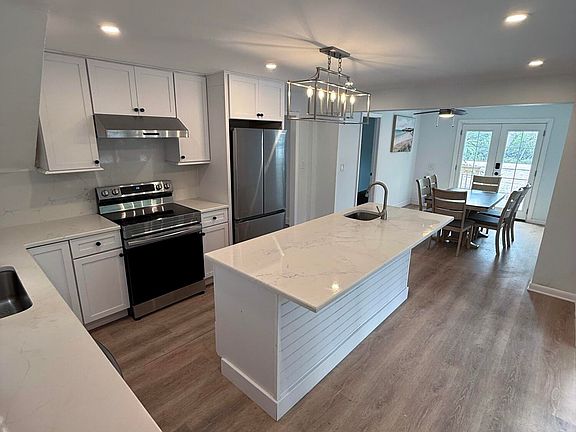 5th image of 277 Peachtree Ave