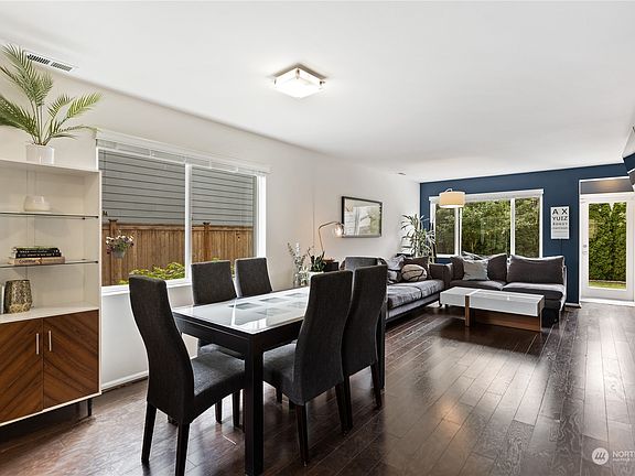 5th image of 13918 31st Drive SE