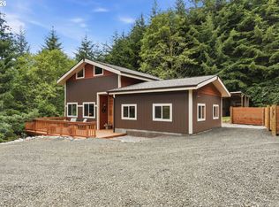 60398 Foxglove Rd, Coos Bay, OR 97420