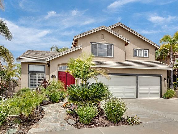 4th image of 40055 Tinderbox Way