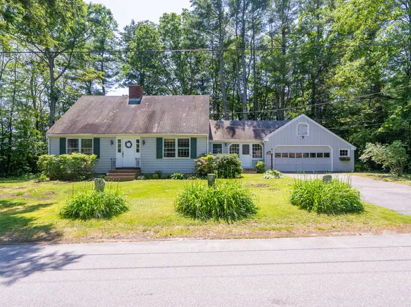 14 Lawn Avenue, Cumberland, ME 04021