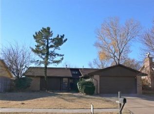 7014 SW Winchester Ave, Lawton, OK 73505