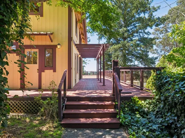 411 Highland Avenue, Penngrove, CA 94951