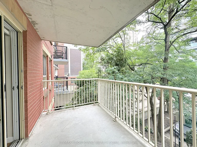 268 Merton St #205 — Photo 14