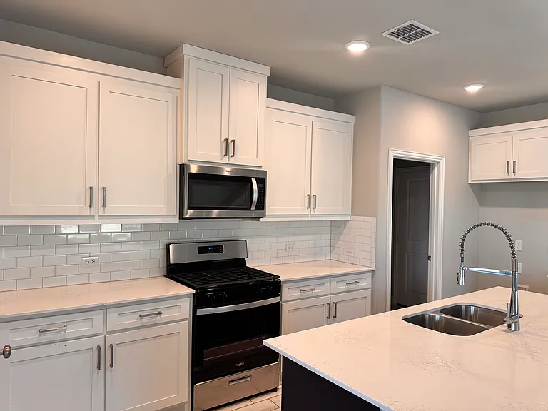 804 Sicily Blvd — Photo 15