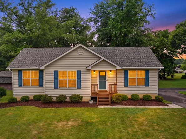 5487 Summit Point Rd, Charles Town, WV 25414