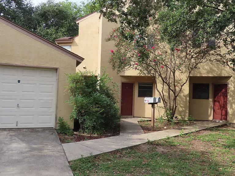 502 Green Meadow Blvd #0 — Photo 9