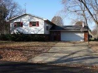 201 Dickinson Rd, Springfield, IL 62704