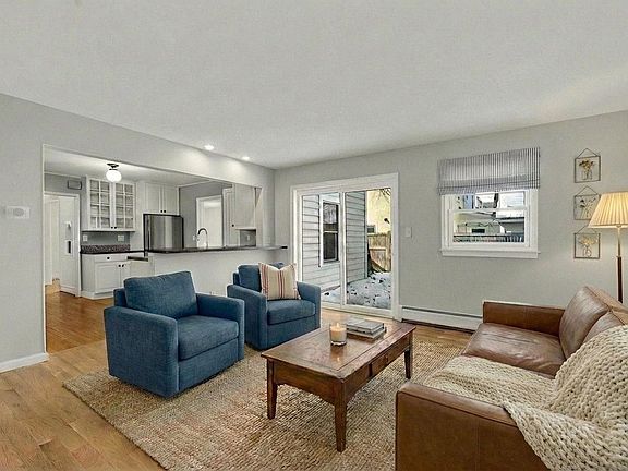 5th image of 139 Robinson Parkway