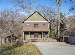 31 Buckingham Ct, Asheville, NC 28803