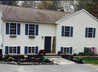 128 Charlotte Dr, Plainfield, CT 06374