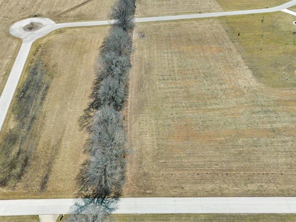 8518 Sagamore Dr, Cedar Hill, MO 63016
