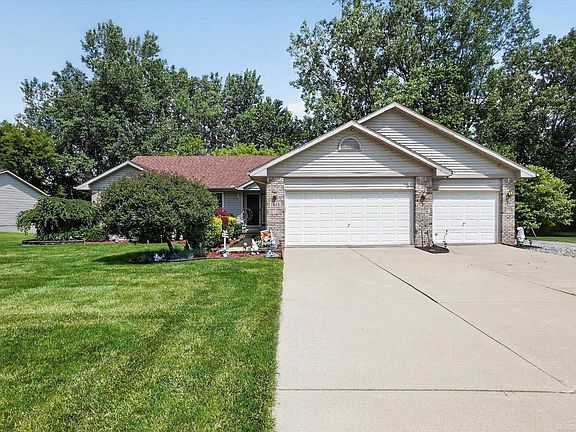 2nd image of 1433 Newcastle Dr