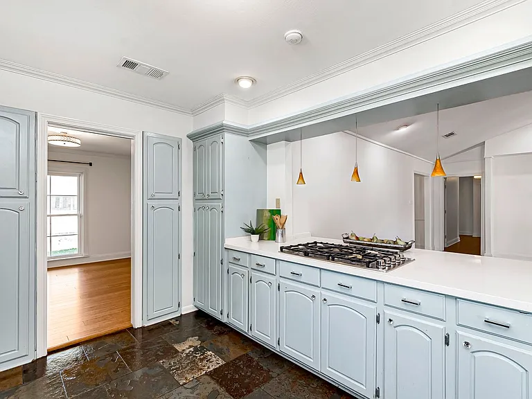 4204 Pine Park Dr — Photo 10